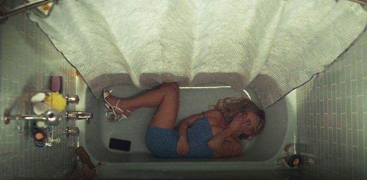 QUEENP0P's tweet photo. Me after posting on instagram https://t.co/0ZYeZIYYGh