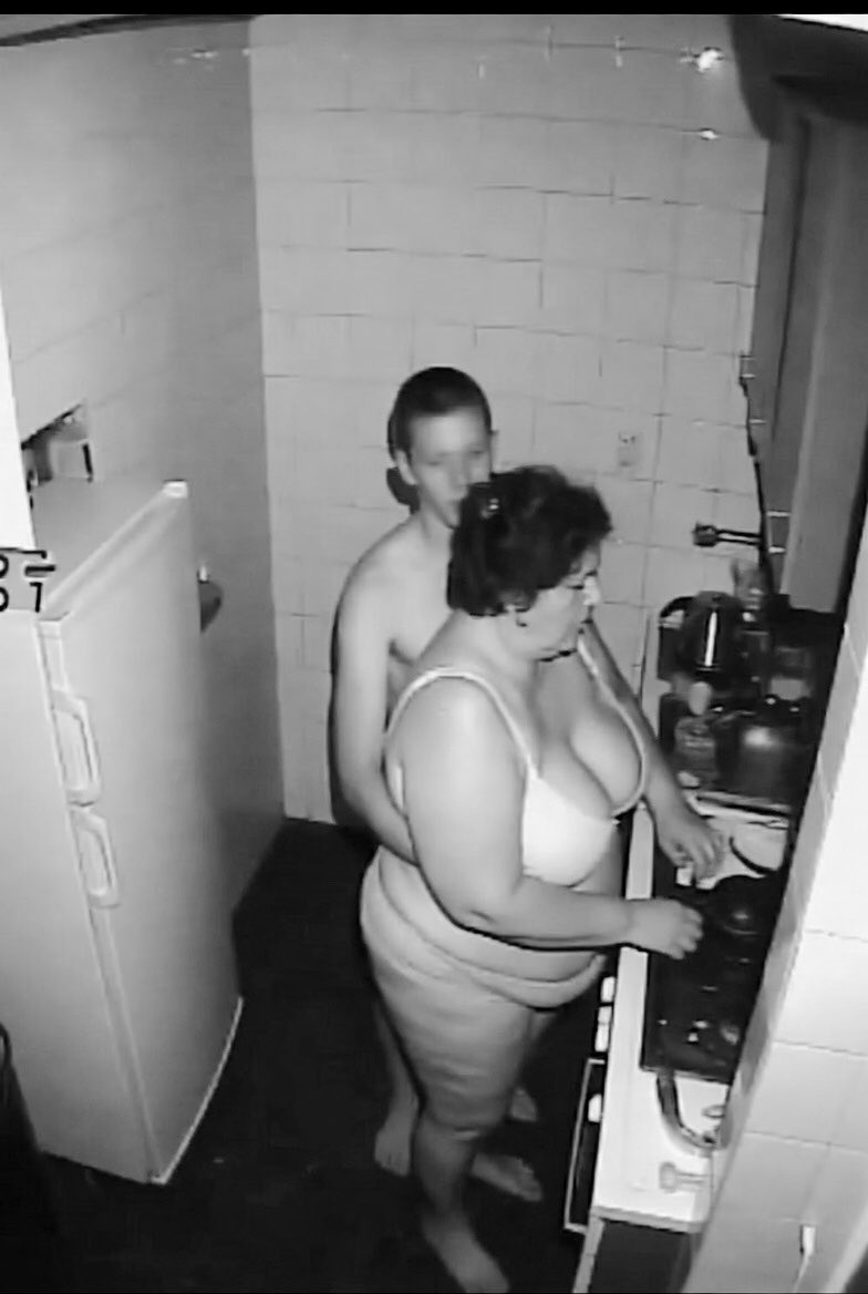 Suretki's tweet photo. Seien ihren Mamas behilflich.
#BBW https://t.co/v3edpz7oMg