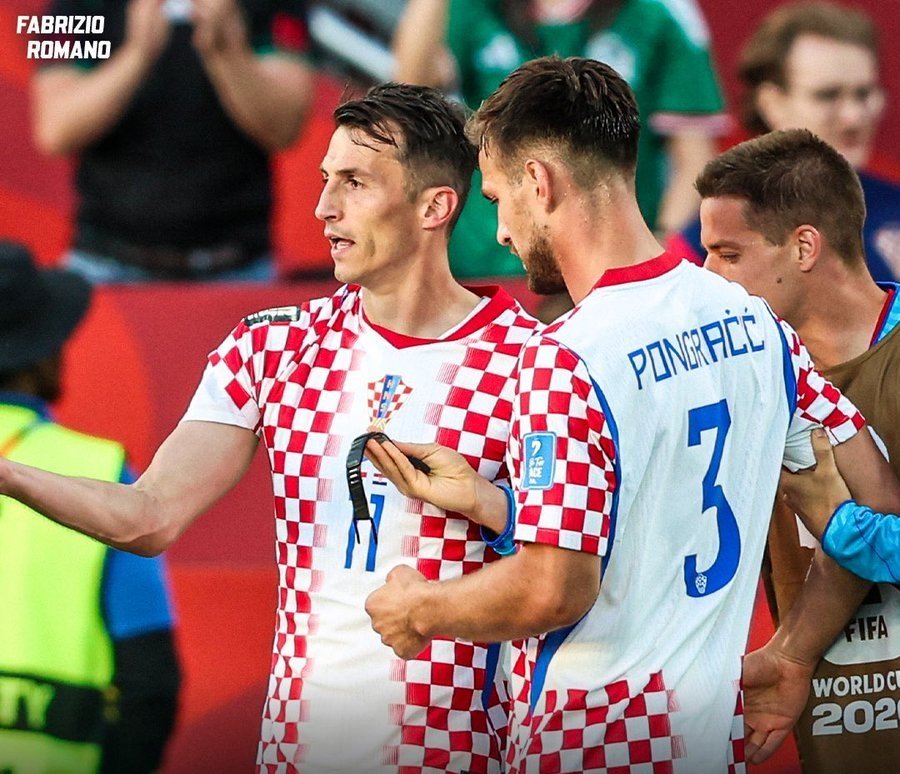 CamusClickPy's tweet photo. CROACIA GANA Y SE METE EN LA PELEA POR LA CLASIFICACIÓN 
Con gol de Ante Budimir, los balcánicos vencieron 1 - 0 a Panamá y llegan con vida a la última fecha.
Ahora se jugarán la clasificación frente a Ghana.
Modric y compañía todavía tienen una vida más.

#Mundial2026 #ReaccionMundial