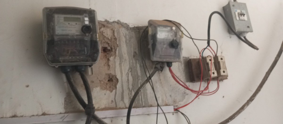 mohanlalkuma's tweet photo. @cccavvnl abhi tak three phase supply off hai jabki 6 baje morning ka time hai @RajCMO @BhajanlalBjp https://t.co/YwG6dPD3Yp