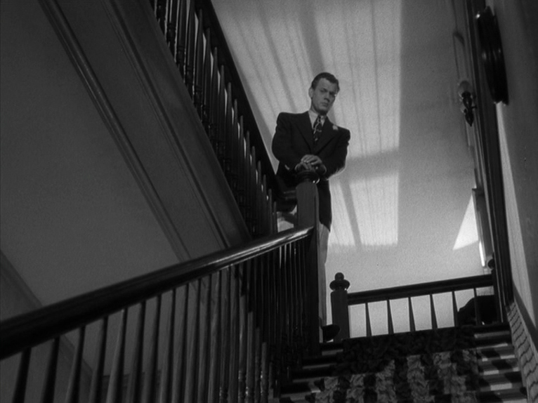 Sasha_Screens's tweet photo. alfred hitchcock's shadow of a doubt (1943) https://t.co/mI1rL3aOoh