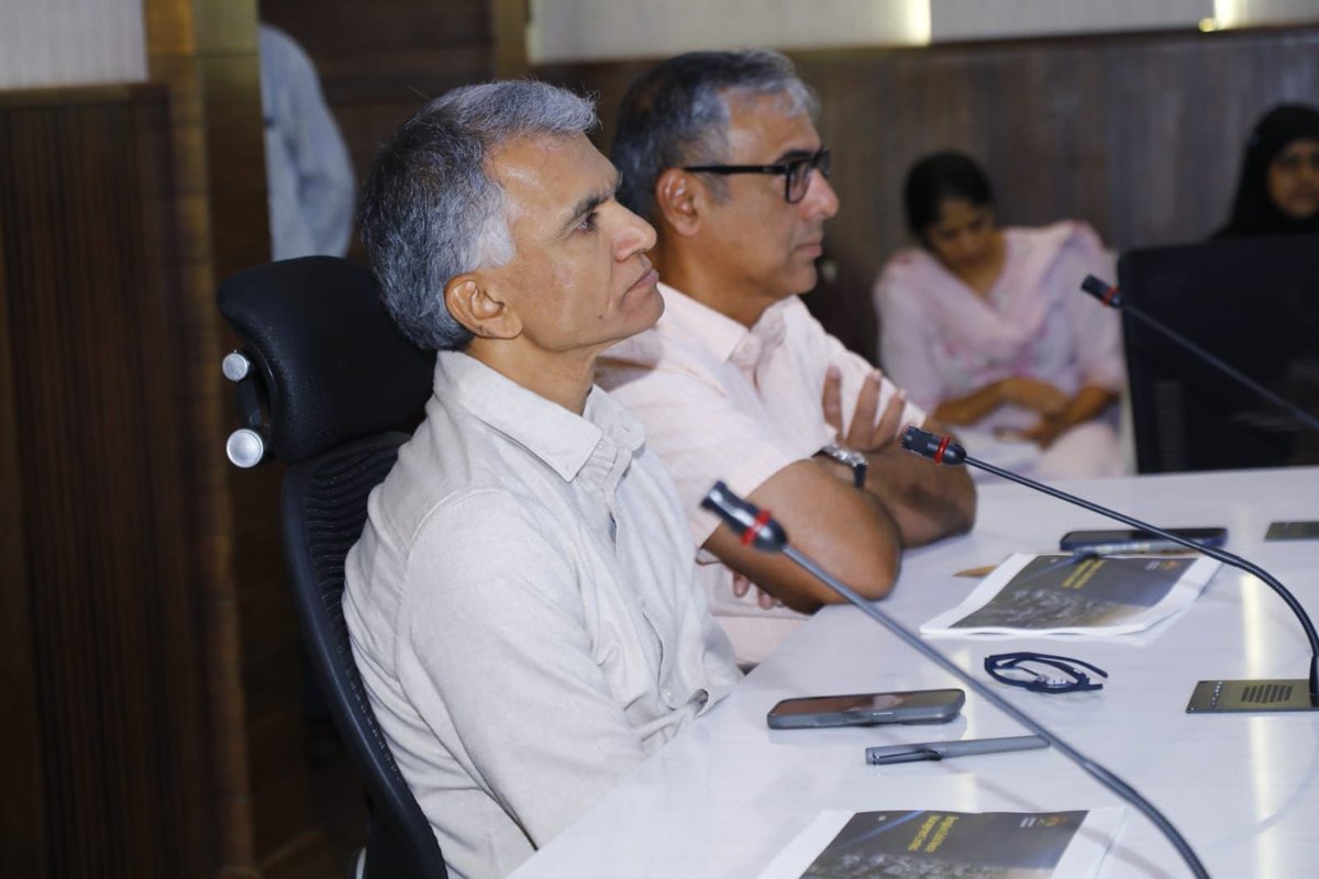 KBGBlrDevUpdate's tweet photo. A meeting has been convened under the chairmanship of Hon’ble Greater Bengaluru Development Minister Shri KBG today 3:30 PM at GBA Central Office to review and discuss the progress of footpath encroachment clearance and repair works across the GBA jurisdiction. https://t.co/5JLDgRvZ7m