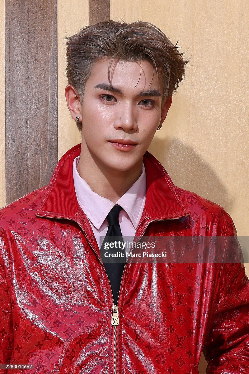 18octapr's tweet photo. น้องโฟ้ดกับ Close-up คือที่สุด ได้เห็นความหล่อของโฟ้ดทุกรูขุมขน ไม่ว่ากล้องมุมไหนก็รอด ไม่จมไม่หาย ไม่ตายกล้องgettyจริงๆ ✨🫶🏻👏🏻 

FOURTH SHINES AT LVSS27 SHOW
#LVMenSS27xFourth @tawattannn 
#LVMenSS27 #LouisVuitton @LouisVuitton 
#Fourthnattawat #โฟร์ทณัฐวรรธน์ https://t.co/JlA1NO6Ckh