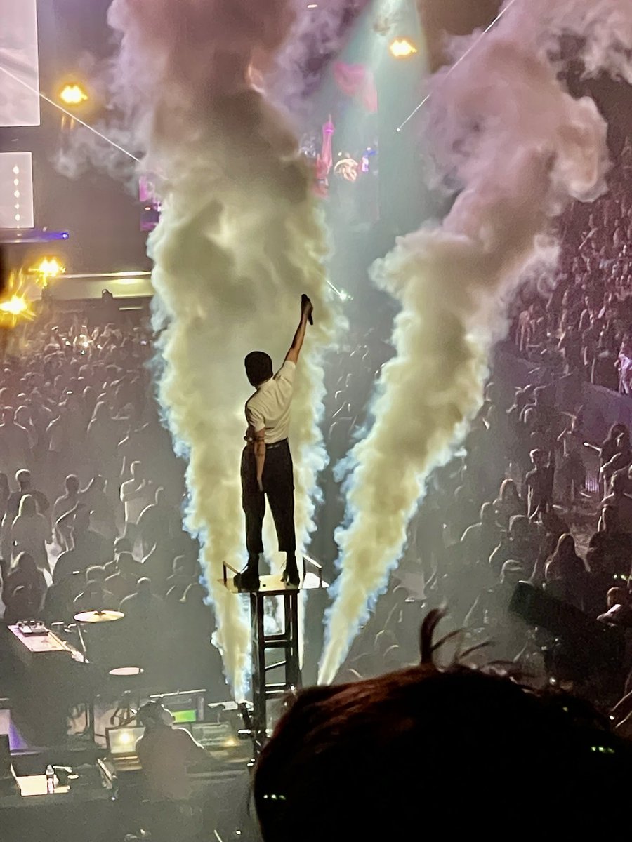 21nobodys's tweet photo. @tyjumpsuit A few of my favorites that I’ve taken from car radio during the bandito and takeover tour!! https://t.co/pqATqiBm1H