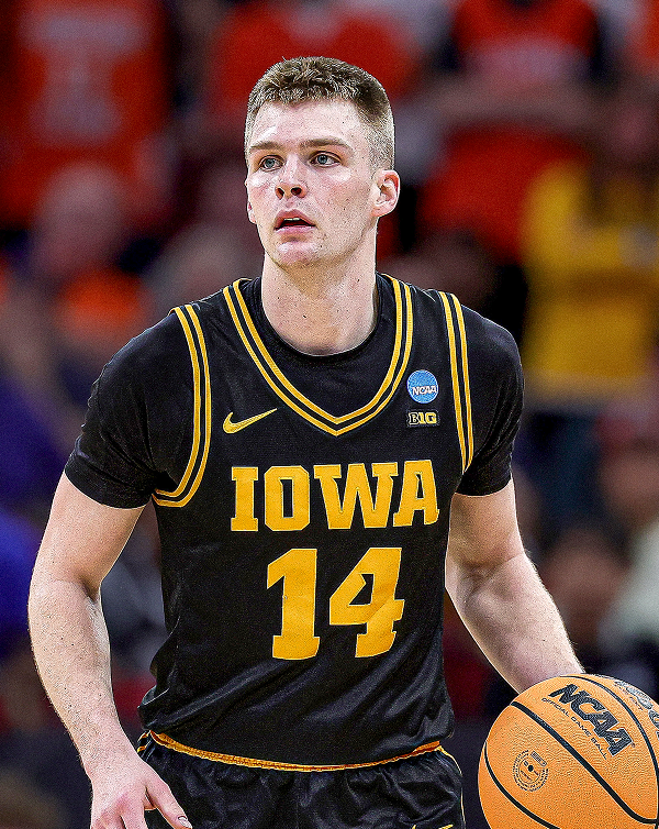 MountMcKeever's tweet photo. Did Iowa Men's Basketball have a 1st Round Draft Pick?

2022 - Yes
2023 - Yes
2024 - No
2025 - No
2026 - Yes https://t.co/ZeirR0Pkdf