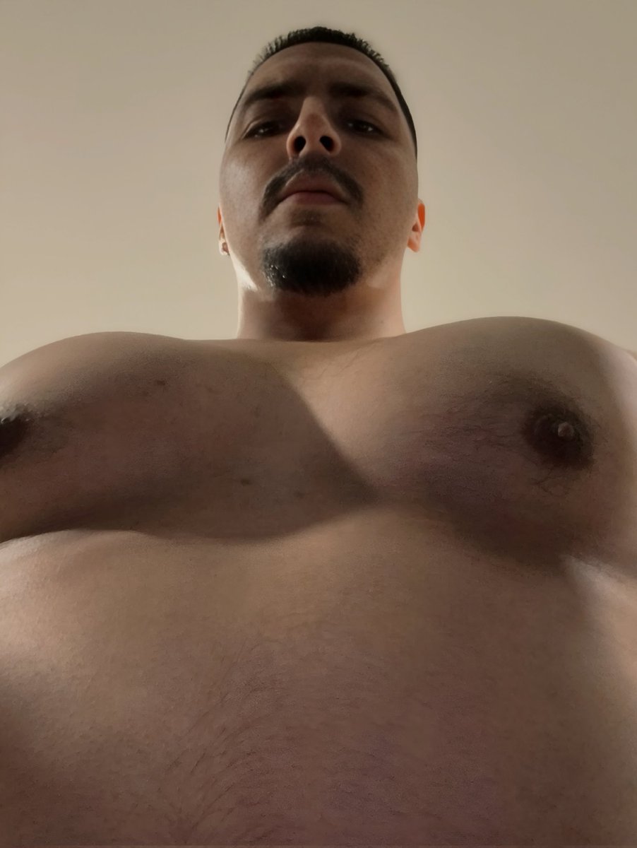 DOM_JhonnyOgz's tweet photo. Le dije a mi putito que tenía hambre y su deber era pagar mi comida... Obediente la perrita. https://t.co/DC2rkUATLL