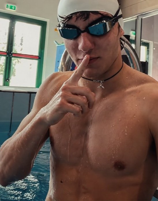 Jaddestils's tweet photo. Swim. https://t.co/OJxU0KfK2X