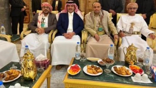 RAFEEK559's tweet photo. @aliajarishi70 لك تغريدة تقول فيها انك مع انفصال الضالع عن الكرة الأرضية . 

 ياأخي والله انكم أصبحتم مسخرة يضحك عليكم العالم .
ما عرفتوا اين تودوا انفسكم .
😂😂😂😂😂 https://t.co/lIN4evRRos