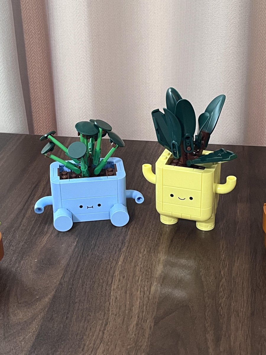 junqiyjm's tweet photo. 自分をご機嫌にするために、可愛いミニレゴでも買おうかな😆 https://t.co/X9UYCadT5z