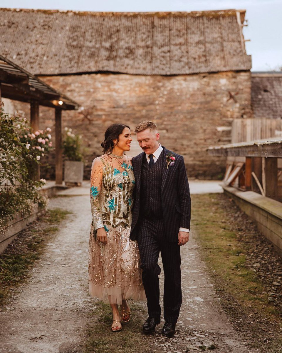 dashingtweeds's tweet photo. We design unique fabrics, and have an expert eye for tailoring, ensuring
that you will feel wonderful on your special day. There are times in your life when you want to look your absolute best and weddings come at the very top! 

Thanks to Alasdair and Laura for this photo. https://t.co/zVM8JKbjHv