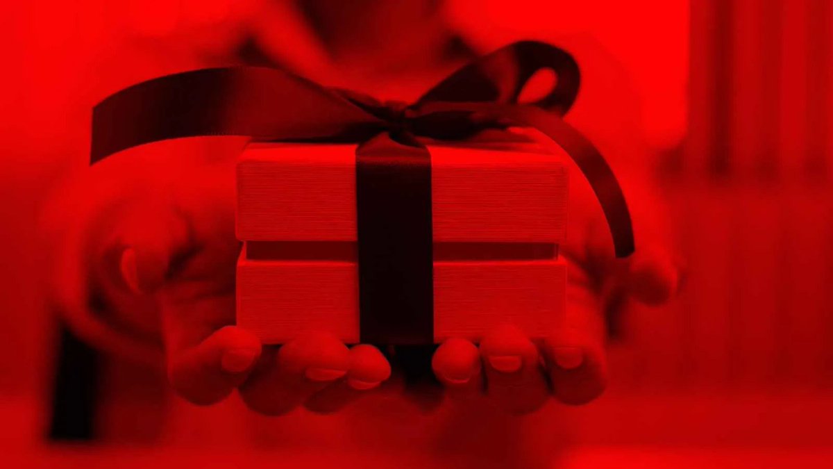 KinkAcademyHub's tweet photo. Surrender through giving isn't weakness — it's one of the most psychologically complex dynamics in BDSM. Findom goes deeper than money. Identity, control, healing. Here's the real psychology behind it. #Findom #BDSM https://t.co/NFLuvVP1pD