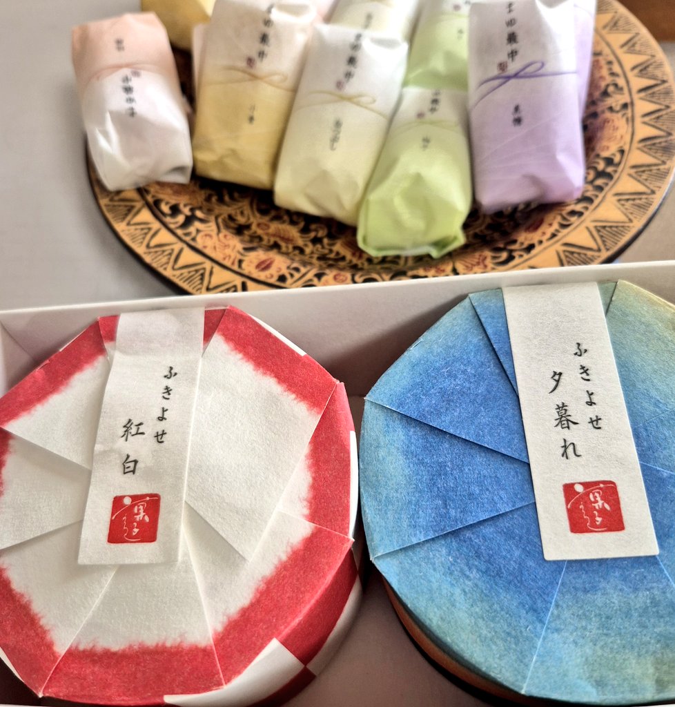 emikaHito's tweet photo. 昨年オンライン受講していた関西の生徒さん方が自由が丘の勉強会にいらした。リアルはやっぱり実感があっておもしろいな。話に夢中で色々忘れて😹写真も撮り忘れておやつ📸だけ

#仙習院の日常 https://t.co/eBFdSVwqpe