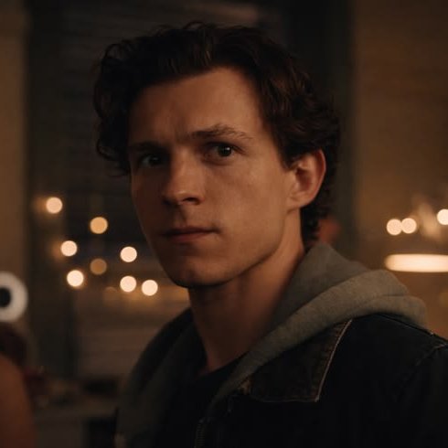 InternetH0F's tweet photo. Spider-Man star Tom Holland praises Curry Barker's 'Obsession':

“I went to see it in a full theater. People were screaming, laughing, crying. It was exactly what makes going to the movies so special. The movie was so well-made, so entertaining, the actors in it are fantastic.” https://t.co/tBgEYOM9Xl