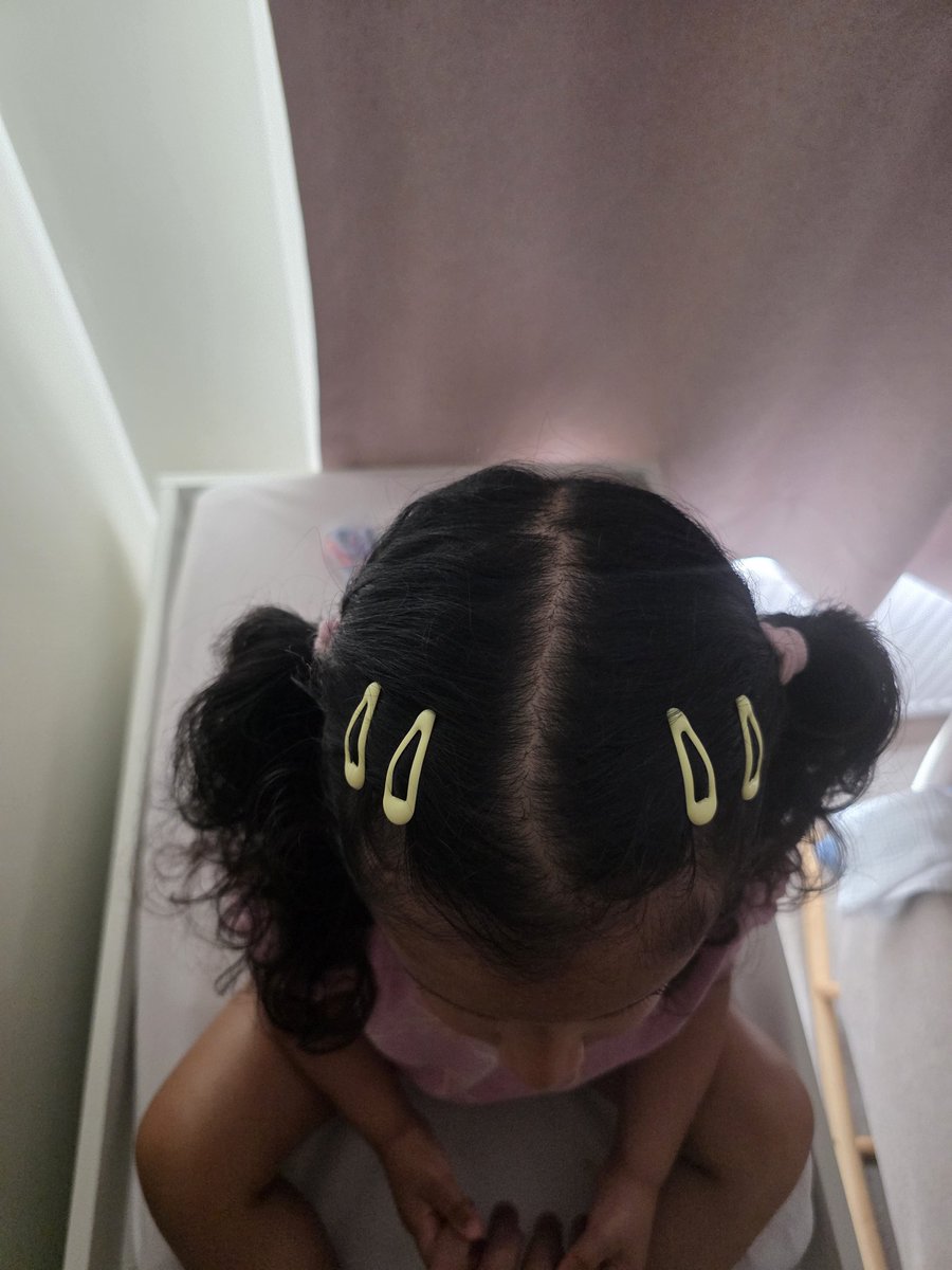 SWCPerShare's tweet photo. GM All, Girl dad life this morning! Got some work to do on the perfect middle parting..! Everyday is a learning day! https://t.co/IjrgdGgvXs