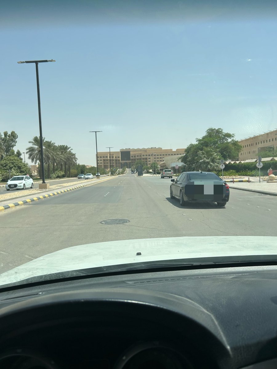 _Q4_R's tweet photo. الجامعة 💙💙 https://t.co/aGg465lnjw