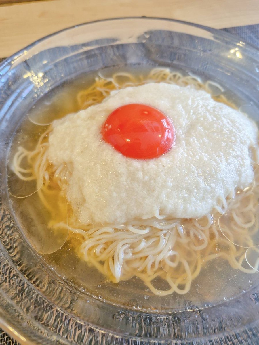GINGINGIN001's tweet photo. 🍜24日の限定商品のお知らせ🍜

本日は11:00〜27:30（LO27:00）営業

新作✨
⭕️イベリコ豚のボロネーゼ混ぜそば

⭕️チーズリゾット🧀

新作✨
⭕️冷やし黒ゴマ麻辣そば

⭕️冷やしチーズリゾット

新作✨
⭕️冷やしとろろＴＫＭ

⭕️冷やしとろろ昆布茶漬け

自分へのご褒美
⭕️烏賊肝の限定和え玉 https://t.co/UAEVY57kIA