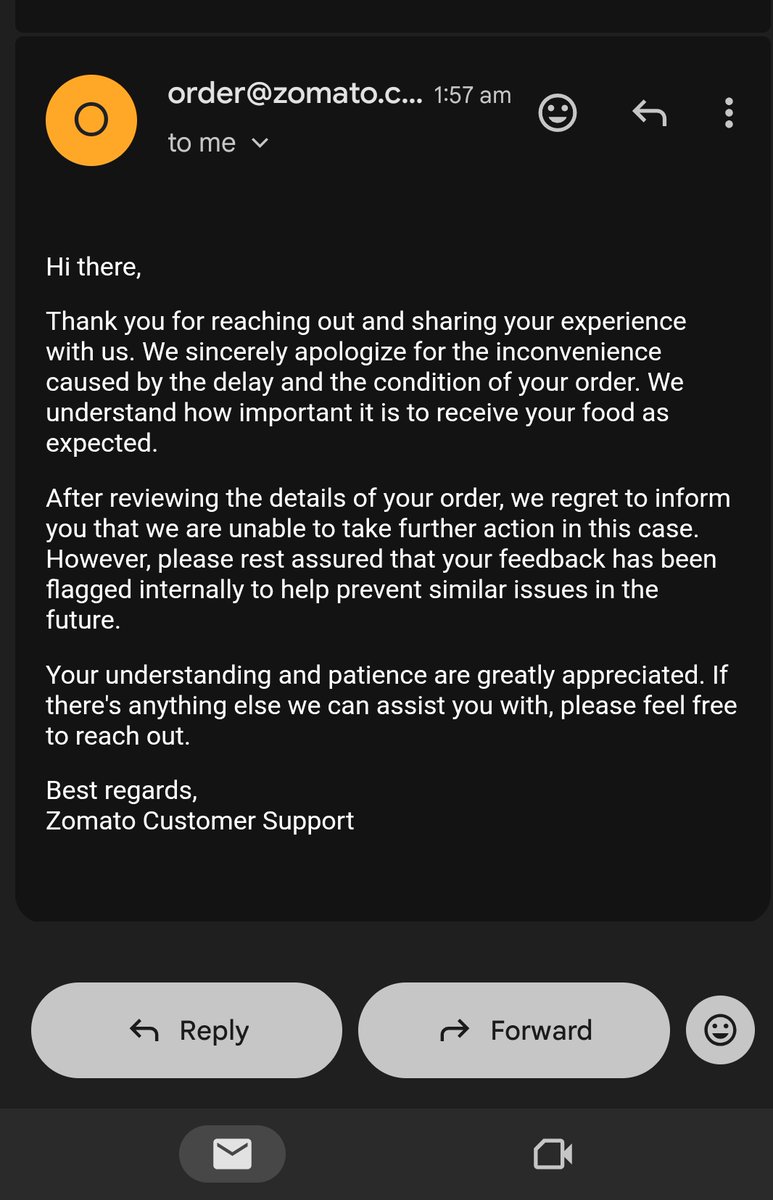 prettysahanab's tweet photo. Delaying my order and sent me cold food . Customer support unable to investigate ? Should I proceed with legal action now ? It's your mistake delaying my order and now unable to provide me an refund @zomatocare @zomato  order ID 8268440668 https://t.co/32iC2wqYHe