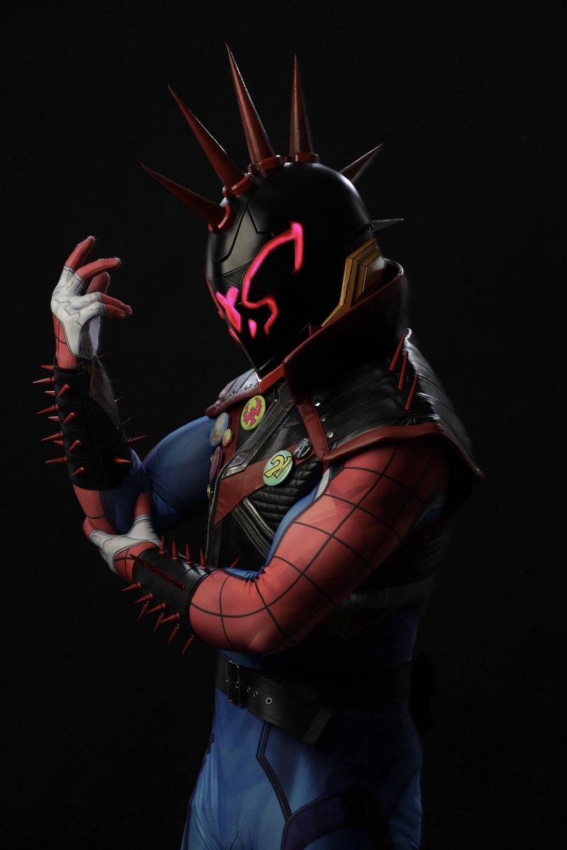 aonegi_channel's tweet photo. スパイダーパンク2099 
/ SPIDER-PUNK2099

📸 : スライムコーポレーション(@skymeking )

目が写るように真っ暗にし、衣装が見えるように、ストロボを炊くと目の光量が負けて消えてしまうので絶妙なストロボ調節で実現した写真。黒背景でパキッとした仕上がり✨

 #スパイダーマン    
 #mavelrivals https://t.co/V1pQejpHNN