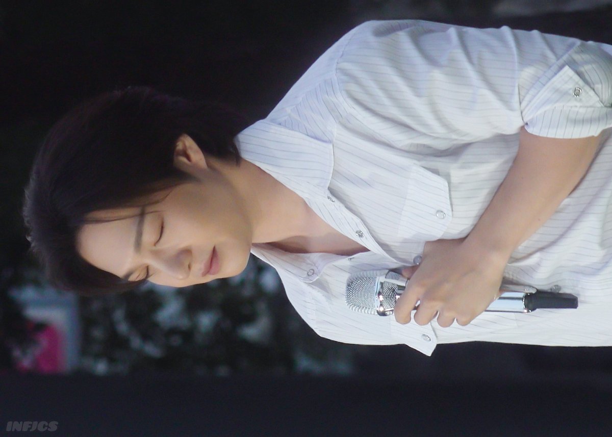 INFJCS's tweet photo. 260622 잇츠라이브
#이창섭 #LEECHANGSUB 

아 예뻐 // ♡ https://t.co/Bs8jdf3qeD