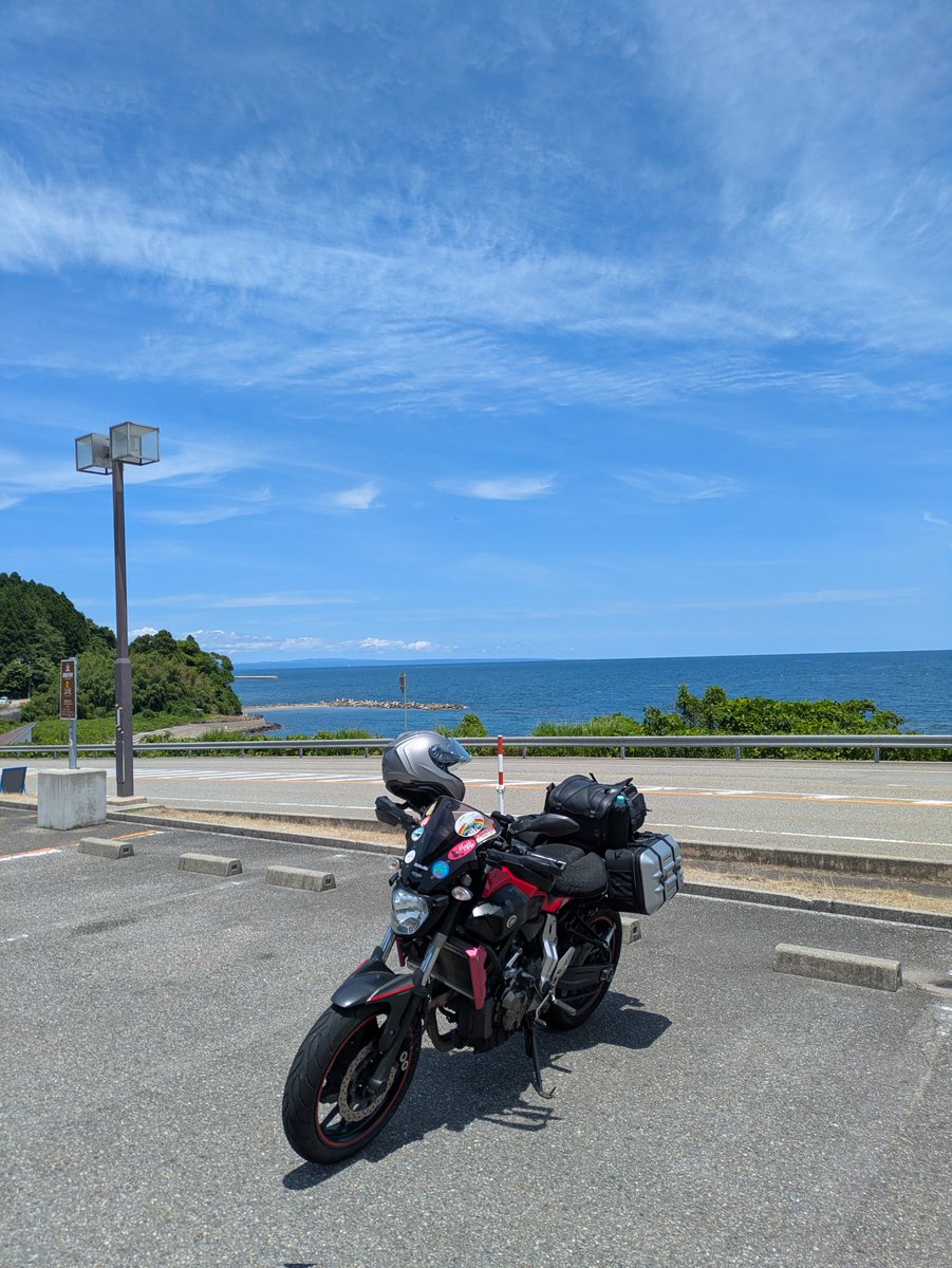 zep400kr's tweet photo. 青空を求めて北上してたら氷見まで来てしまった！😂 https://t.co/qz6bLwTvRU