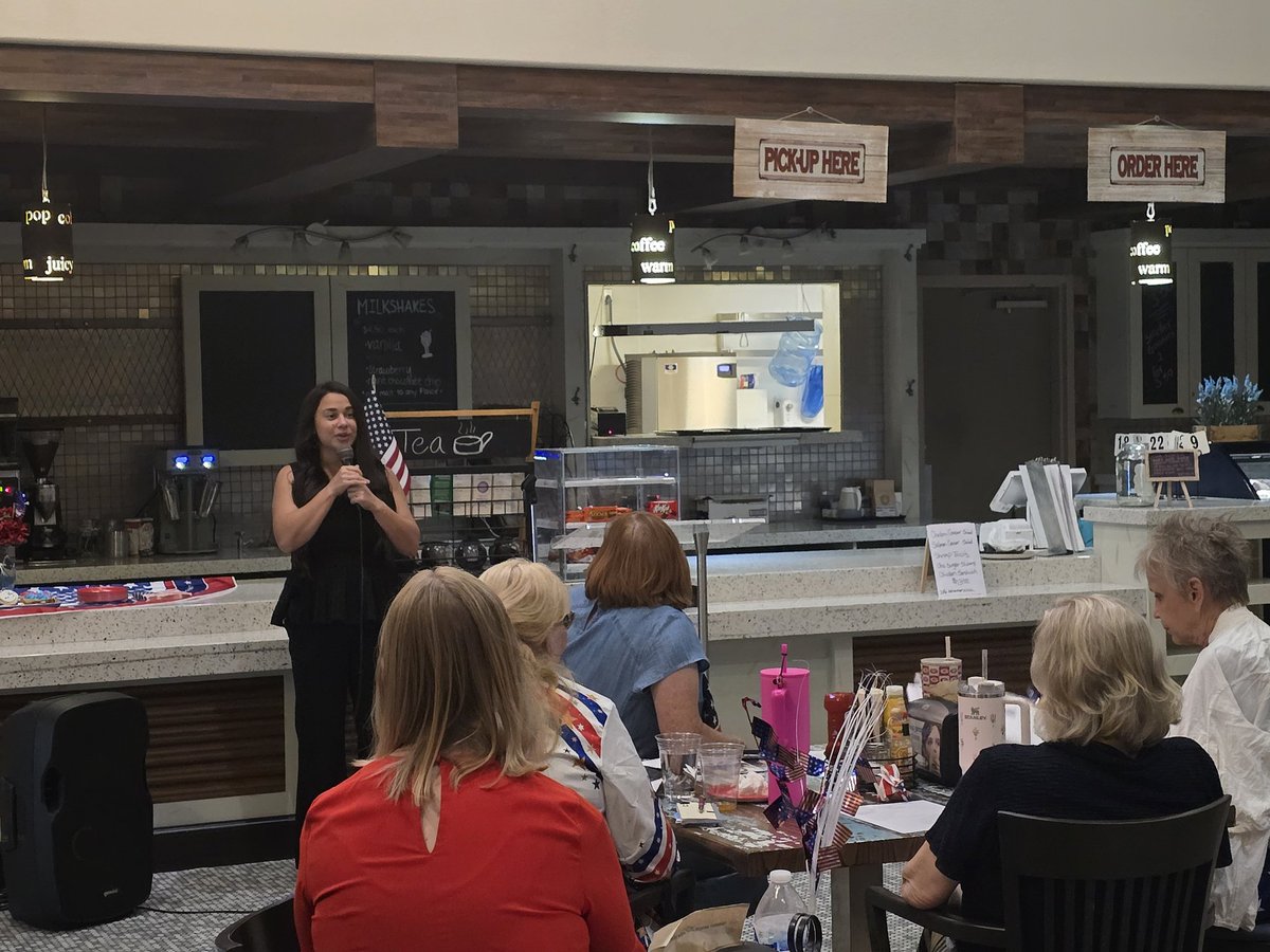 ARWomen's tweet photo. @RealAngelGuess getting our members set up with the @TPAction app and challenging us all to commit to contact 5....10...15...100 voters. 🗳

Join us for our ARW Super Chase event on July 15th to help out with this effort. Every contact matters! 🇺🇲🇺🇲🇺🇲 https://t.co/2PrefwhiBK