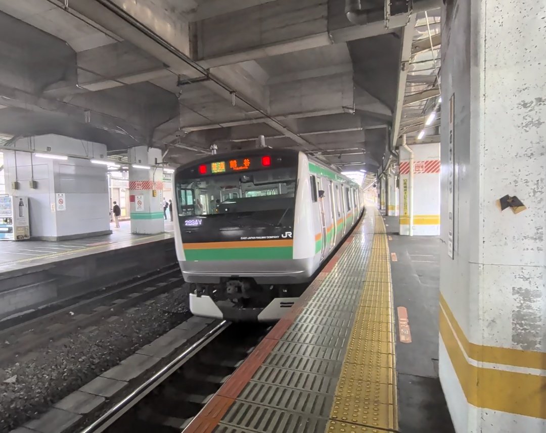 JK34_514's tweet photo. 電車待ってたら湘南新宿ライン熊谷行が来て草 https://t.co/lSJM3DKN0D
