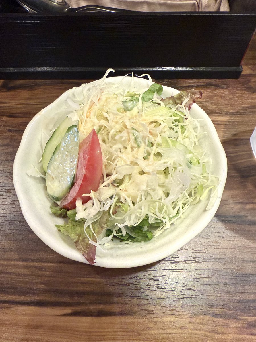 xinyue89416514's tweet photo. 日替わりカレーランチ

今日はほうれん草とチキンカレー
辛さは5段階から選べるという事で3辛でいただきました
ドリンクはラッシーです
ナンは巨大すぎておかわりまでたどり着けずお腹いっぱい

ムンバデビ 名古屋則武店
名古屋市中村区則武1-11-16 コーポ･ルネッサンス 1F https://t.co/1d83QK85aE