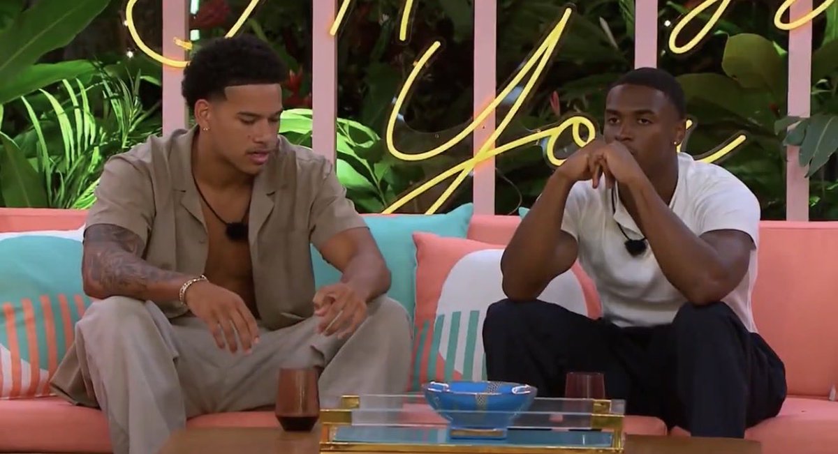 Luvotiyana's tweet photo. #LoveIslandUSA Telling each other “exactly” https://t.co/I3yjXdqnCj