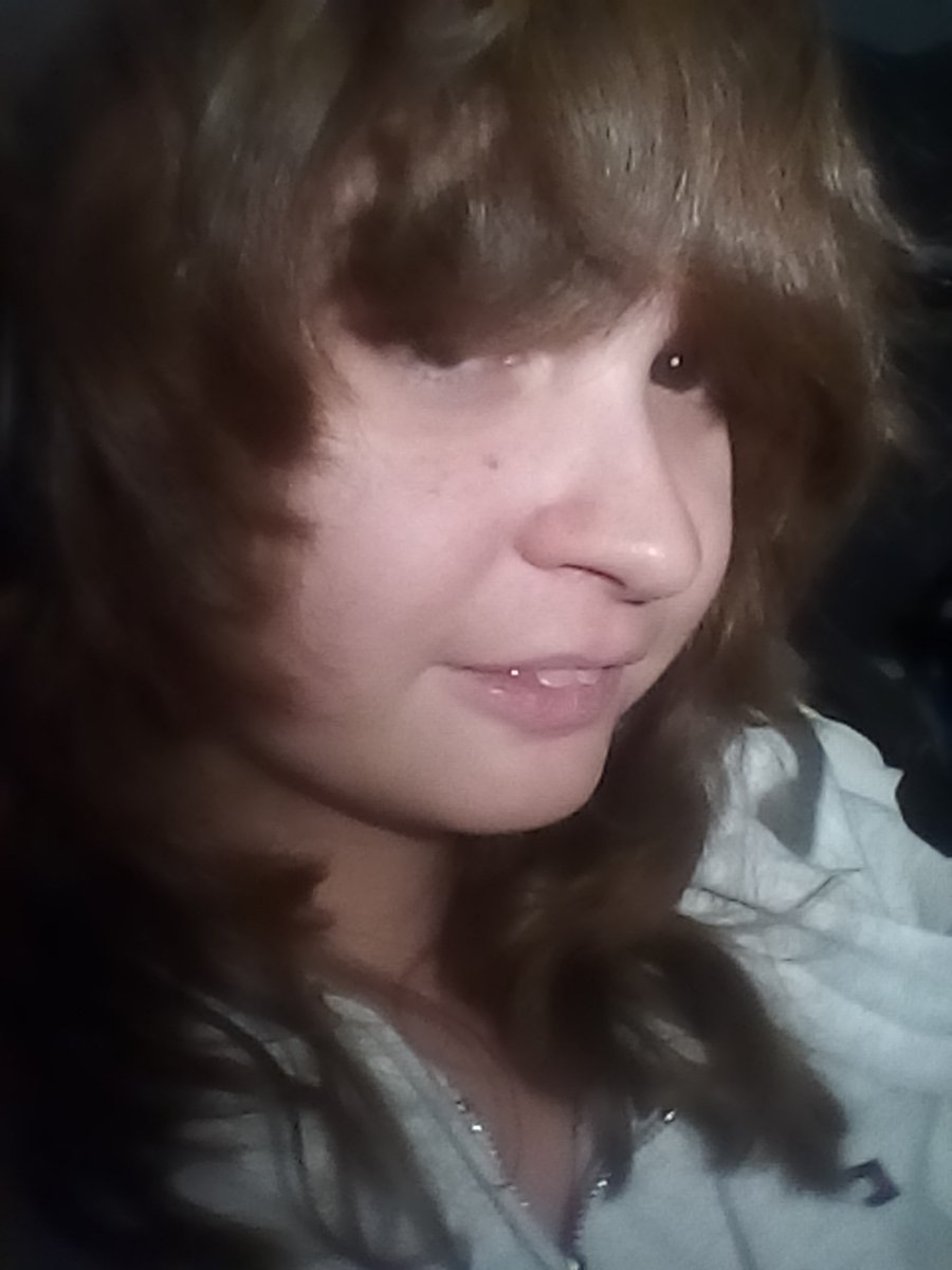 piekemoder's tweet photo. 2nd place for the world's silliest bangs competition 2026 https://t.co/us5tBx97Rn