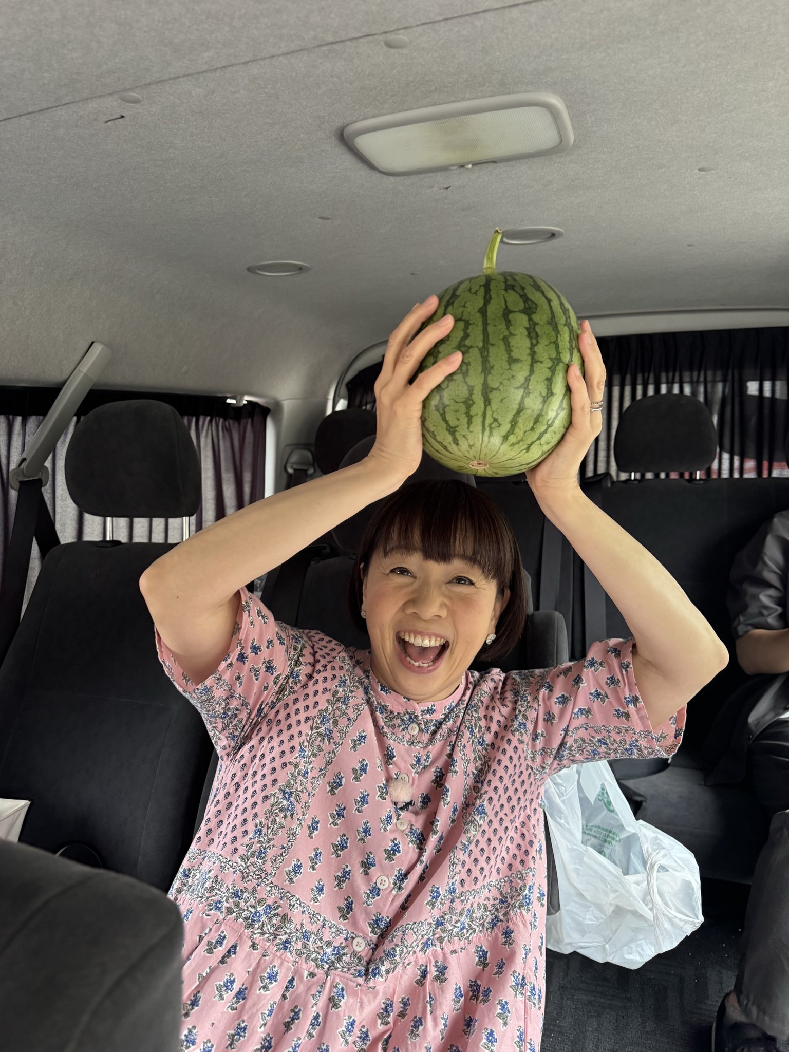 HLjIuyIXIAAdOS_.jpg:large