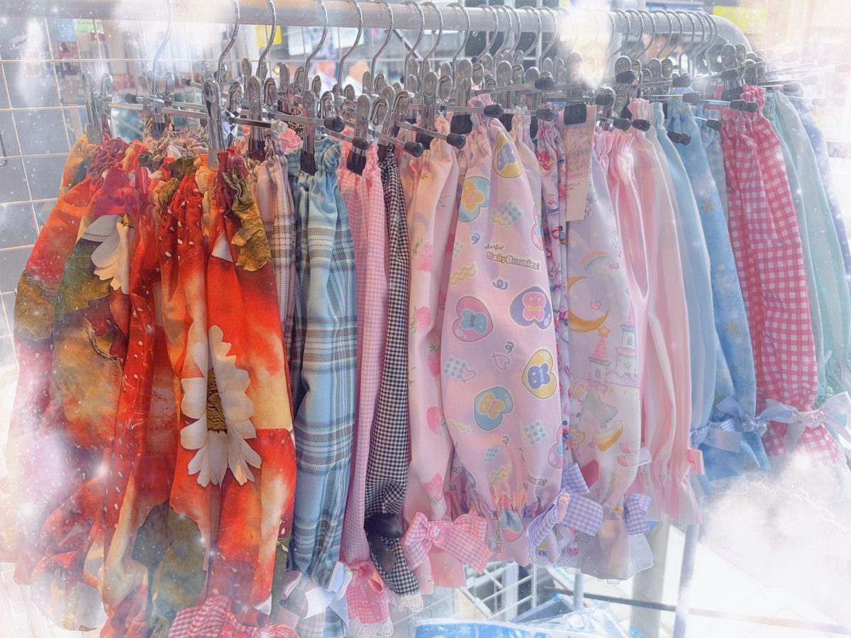 COCOCACHUSHA's tweet photo. 【入荷情報🎀】

🌷大人気♡nyanさんのかぼちゃパンツが入荷しました❕
人気のゆめかわ柄やギンガム・タータンチェックまで、デザイン豊富に取り揃えております✨

夏に嬉しい涼しげな生地もご用意☀️🍉
お気に入りの柄がきっと見つかります！ぜひお手に取ってご覧下さい🤍 https://t.co/vlygzD4IRc