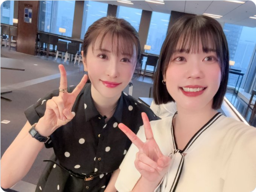 juwliye's tweet photo. 個人投資家サミットではひさしぶりに みくかぶさんにお会いできて幸でした🥰📷

お洋服かわいすぎましたし、相変わらずお美しくてお優しかったです📷📷 私も株がんばるぞう〜〜 https://t.co/pneAquXTGm