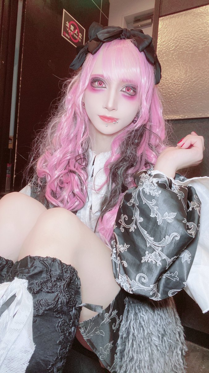 LZ_FFFFFF's tweet photo. 6/23 赤羽ReNY alpha
1st Anniversary ONEMAN "REBIRTH"

一緒に素敵な空間を作ってくれたﾐﾝﾅ、ありがとうございました𓂃۶ৎ

この一年間ﾐﾝﾅと一緒に歩んでこれて良かったし
次の一年も一緒に駆け抜けていきたい.ᐟ.ᐟ

1歳になったLIZAちゃんをこれからもよろしくお願いします𐐃 ·̫ 𐐃 https://t.co/fBVyGjzSZe