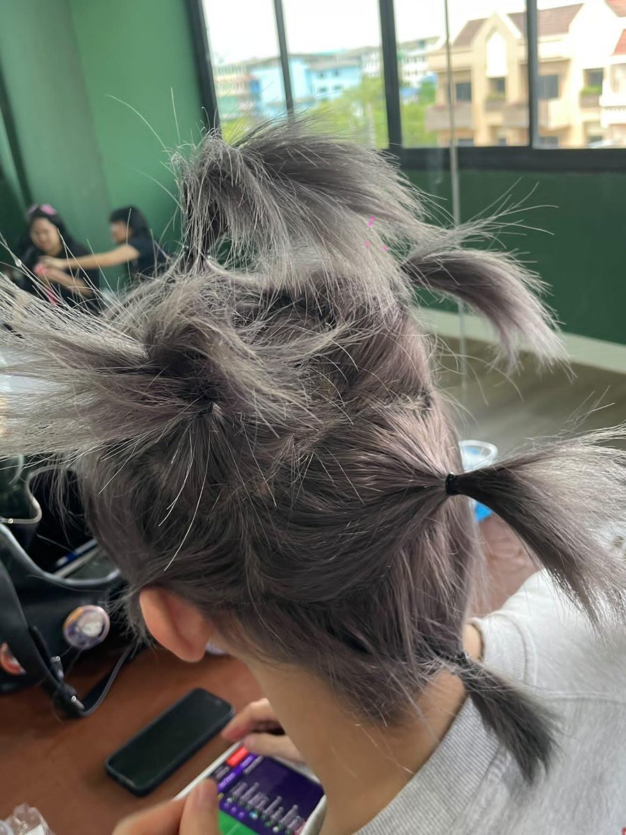 MWETuan's tweet photo. คือกุจะขำหรือสงสารพี่ฮงก่อนดี55555 อดทนนะพี่ฮงเดี๋ยววิลเลี่ยมมันก็โต 555555555555555555555555555555555555555555555

#williamjkp #hongshihoshi https://t.co/jpIEPDf8ub