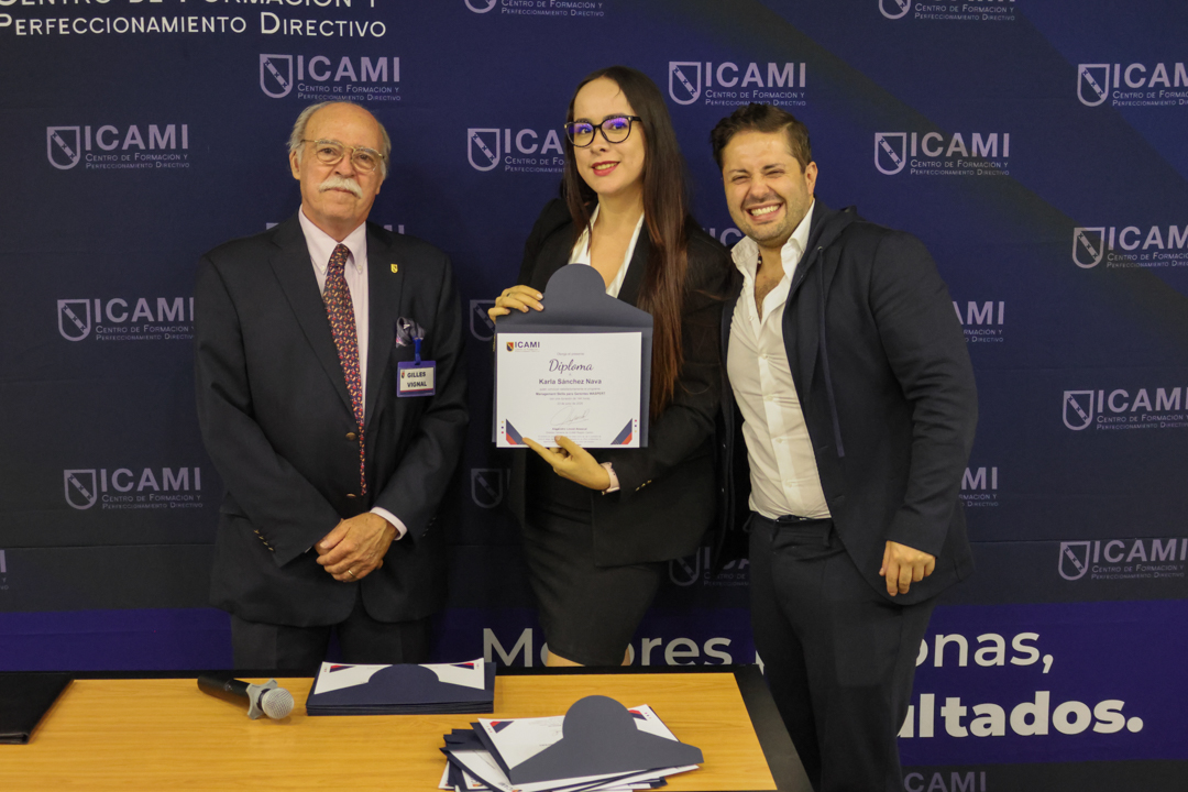 DesdeICAMI's tweet photo. #NIVELICAMI
Hoy 23 de junio, en #ICAMI Región Centro #CDMX, celebramos la clausura del Programa Especial: Management Skills para Gerentes @Waspert, una experiencia de formación que fortaleció las competencias de liderazgo y gestión de sus participantes para afrontar con mayor eficacia los retos profesionales y personales.

Agradecemos a cada participante por su compromiso, esfuerzo y confianza en #ICAMI. Les deseamos mucho éxito en esta nueva etapa, convencidos de que seguirán generando un impacto positivo en sus equipos y organizaciones. ¡Muchas felicidades!

#ManagementSkills #Liderazgo #DesarrolloDirectivo #FormaciónHumana