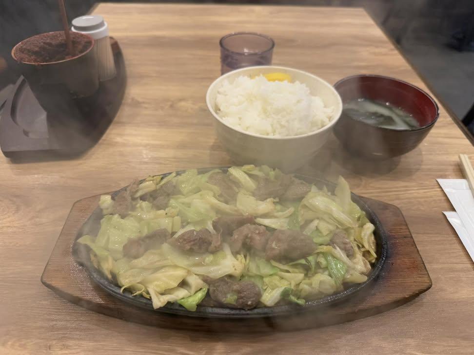 daichannel's tweet photo. 小倉に『びっくり亭本家』が開業する情報で、6月25日がオープン日というガセネタが蔓延している！これ、誰が言い出したんや！？明日にオープンの訳がないし！まず前日の今日の段階でさえ、営業時間も定休日もリリースされてないとかあり得ない。#びっくり亭
#北九州　#小倉
#ガセ
#開店
#新規オープン https://t.co/3uSpDmUVZ5