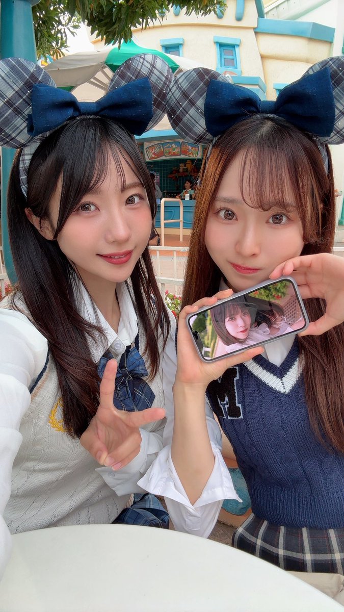 honoinfo__'s tweet photo. 愛する2人がディズニーに私を連れて行ってくれた件
次は俺も行く〜‼️‼️‼️‼️
女神様🥹❣️
可愛いから見て欲しい

掲載許可済みです♪ https://t.co/LbPfJqBFKz