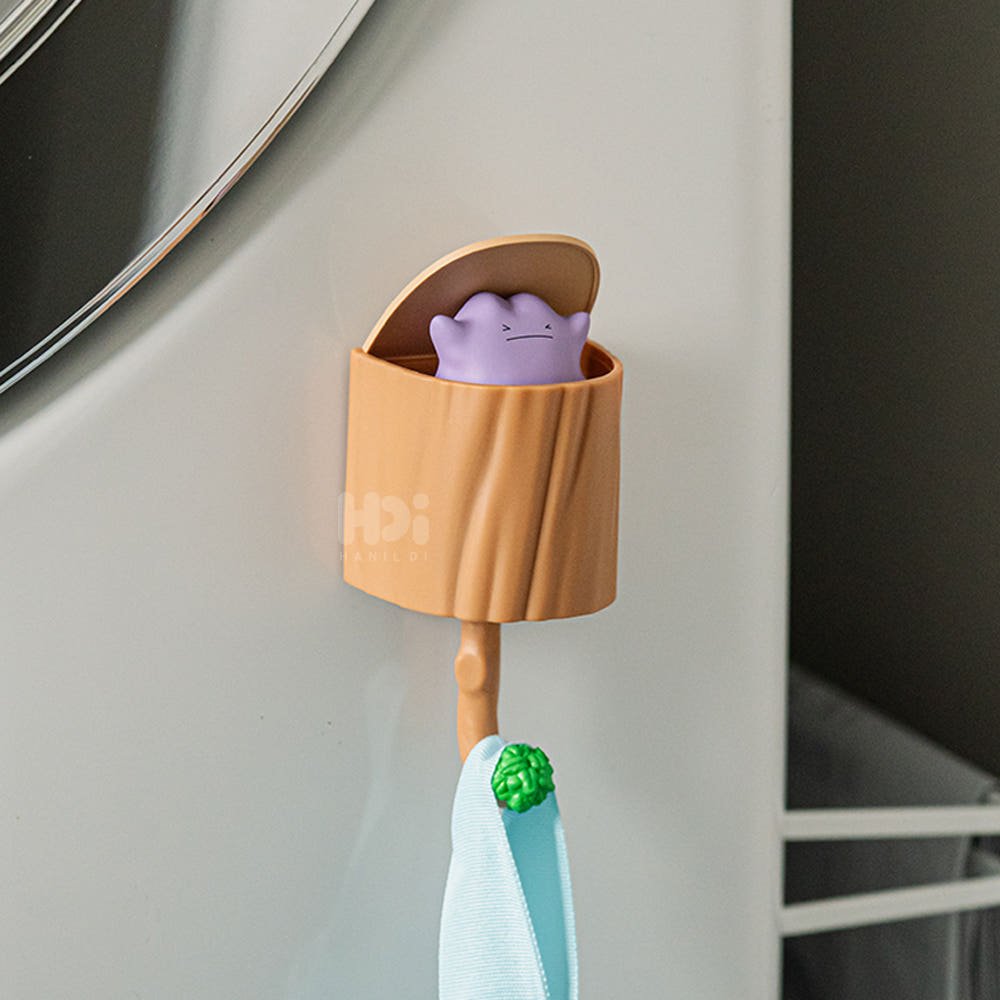 pokejungle's tweet photo. Ditto and Pikachu will pop out when you hang your belongings up! New magnetic hangers have been released in Korea for about $6.50 USD https://t.co/u82R7QDR4U