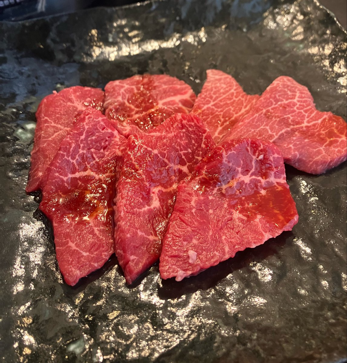 wtg23's tweet photo. 松本市　南松本

焼肉 海州

まるかわランチ
(赤身モモ) 
ご飯　おかわり1杯まで無料
漬物　韓国海苔　スープ　

追加でナムル

赤身なので、脂っこくなく良い肉質。

美味しい♡ https://t.co/OMQA3NsWV3