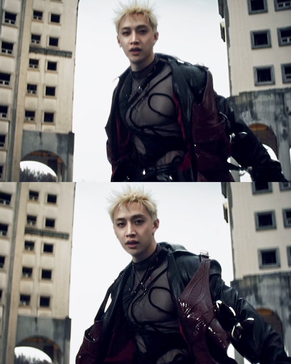 backsdoors's tweet photo. THE SEE THROUGH TOP??????? https://t.co/WeCQMZUzLq