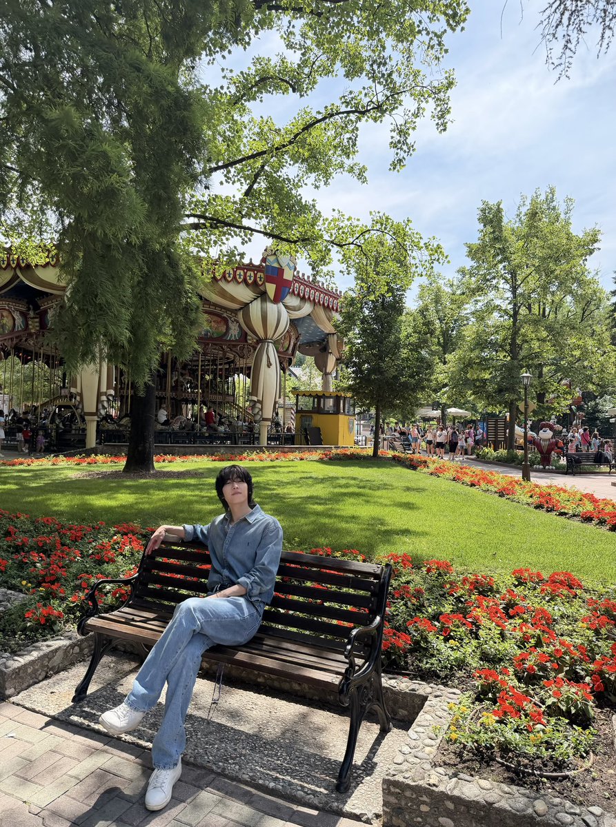 M_jihu's tweet photo. Gardaland K-POP Festival 2026🎡 https://t.co/2J7cuBfJ39