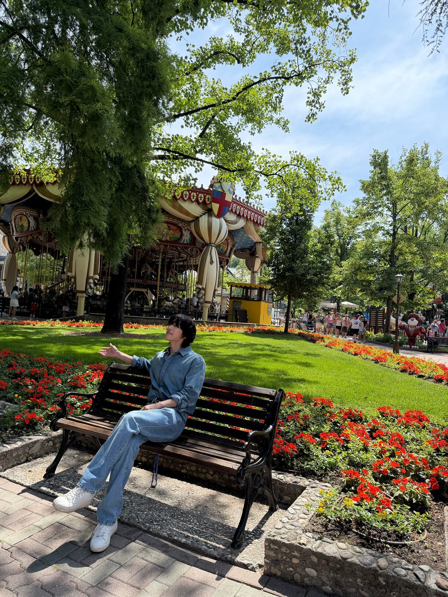 M_jihu's tweet photo. Gardaland K-POP Festival 2026🎡 https://t.co/2J7cuBfJ39