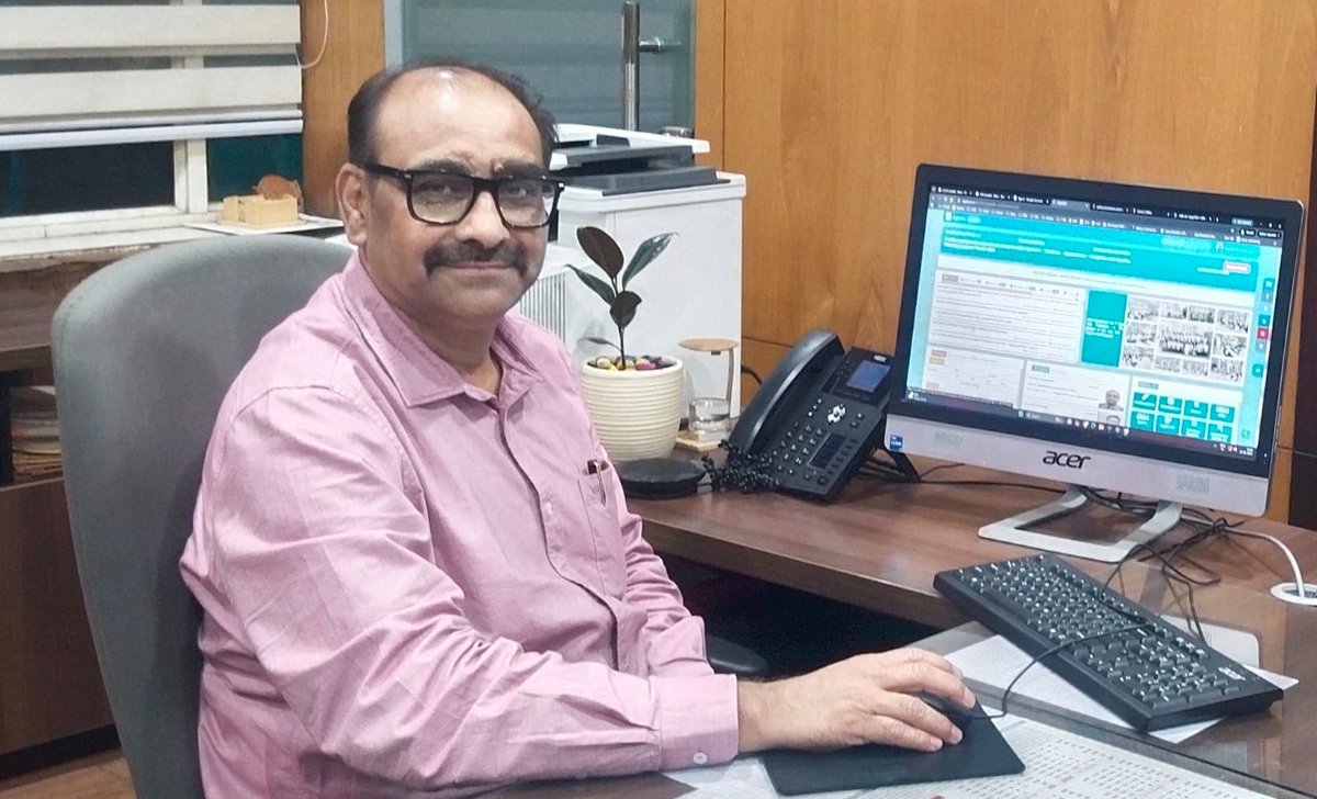 ITDCindia's tweet photo. Sunil Jain assumes charge as State Information and Science Officer
https://t.co/MPtI5RlkFJ
#MadhyaPradeshState #Bhopal #DeskSource #SunilJain #NationalInformaticsCentre #StateInformationAndScience #SunilJainAssumesCharge https://t.co/FHLDIfiGVJ