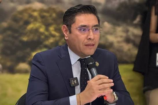 lukasangel's tweet photo. Nunca olvidar,  fueron estos personajes los q entregaron nuestra soberanía a un pedófilo y un genocida.
#HenanPenagos
#CristianQuiroz https://t.co/wlLkhTxCKI