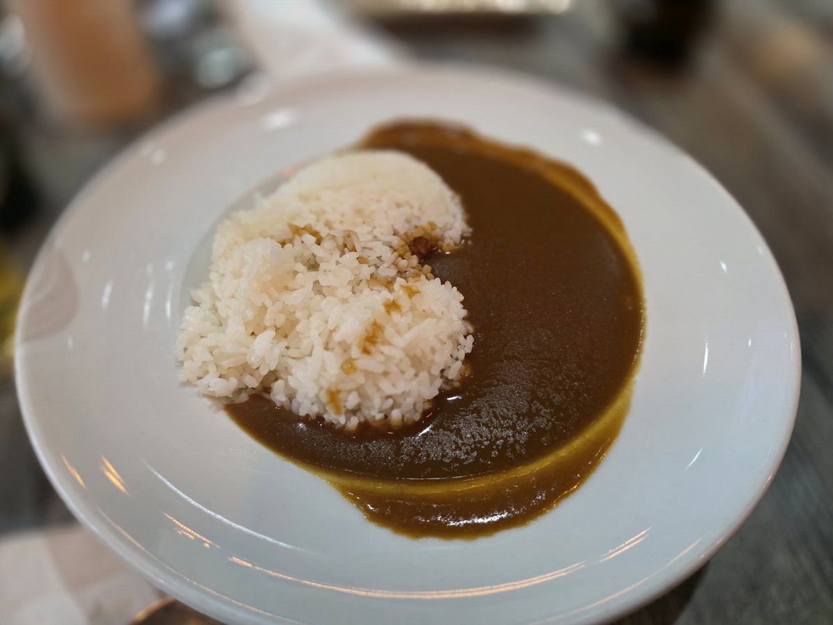 westiguchi's tweet photo. 美味しいラーメンと餃子とカレーに出会えた！ https://t.co/fWdmrevEoU