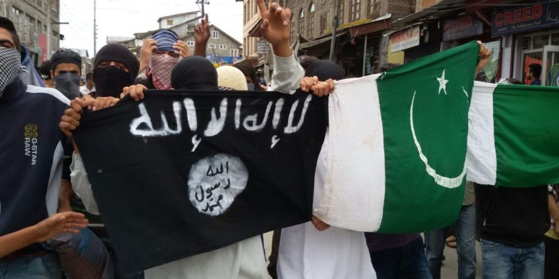 AFGWave's tweet photo. BREAKING:

The Afghan government says that supporting ISIS will bring losses rather than benefits to Pakistan. The main bases of ISIS-Khorasan (ISIS-KP) are located inside Pakistan rather than Afghanistan, &amp; the expansion of the group is allegedly backed by the ISI. https://t.co/bH02YtXhbQ