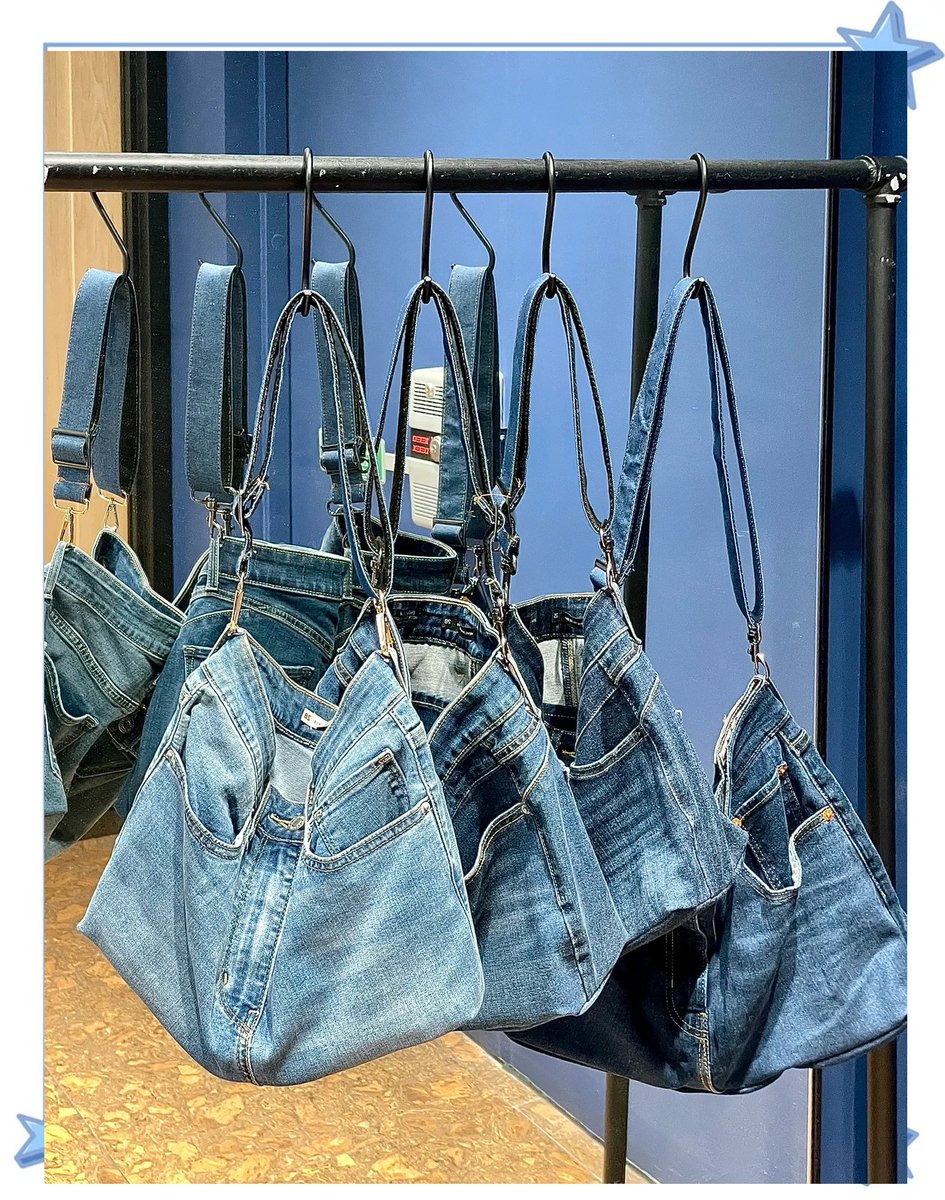 AtikRosa's tweet photo. Turn old denim jeans into a stylish crossbody bag! Save cash u0026 cut waste. 10-min DIY tutorial on my blog. #Upcycle #DIY https://t.co/QzAXB4gXBN