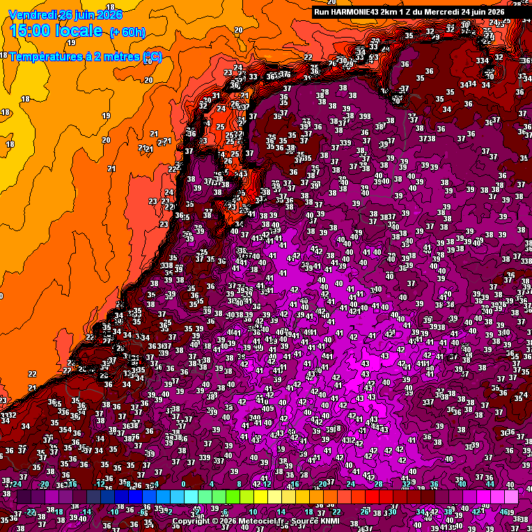 Reyno911's tweet photo. HARMONIE 01Z (weermodel van het KNMI) komt met ZINDERENDE hitte vrijdagmiddag. In (Zuid)-Oost Nederland, Oost- Belgie en West-Duitsland tot 43 graden! #hitte #codeoranje #warmte #nederland @helgavanleur @weermanrobert @RTLnieuws @NUnl @onwukaa @BuienRadarNL https://t.co/xBEXRugG83