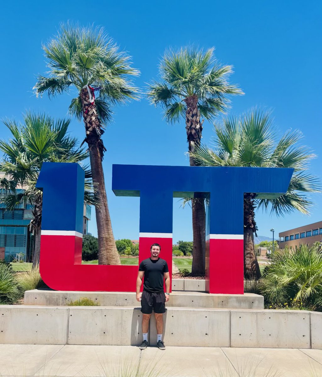DylanEsten's tweet photo. Thanks to the coaches and staff for a great time at the Utah Tech Camp and a tour of the campus! 
@CoachL_Anderson @CoachClarkJ
@UtahTech_Fball
@coachtoakridge
@ORHS_Football https://t.co/B0vGJSfpKz