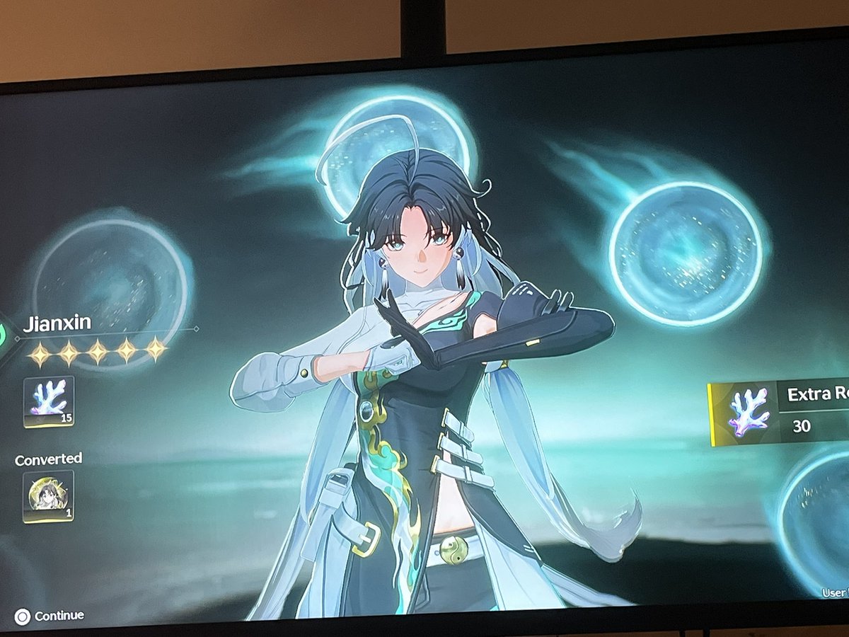 therealastter's tweet photo. How many 5 stars do I have to pull to get max cartethyia? 😭😭😭😭 https://t.co/XGvZFMyDFF
